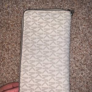 Michael Kors wallet